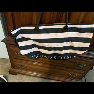 Victoria's Secret Bags - Victoria Secret travel bags Victoria's Secret Bags - Victoria Secret travel bags